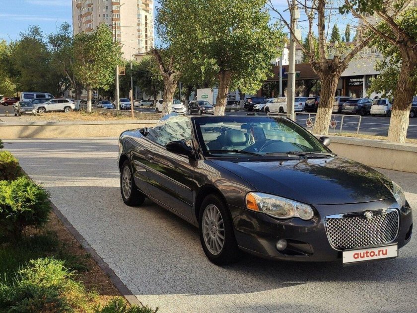 Мазерати 4200 gt светло коричневый