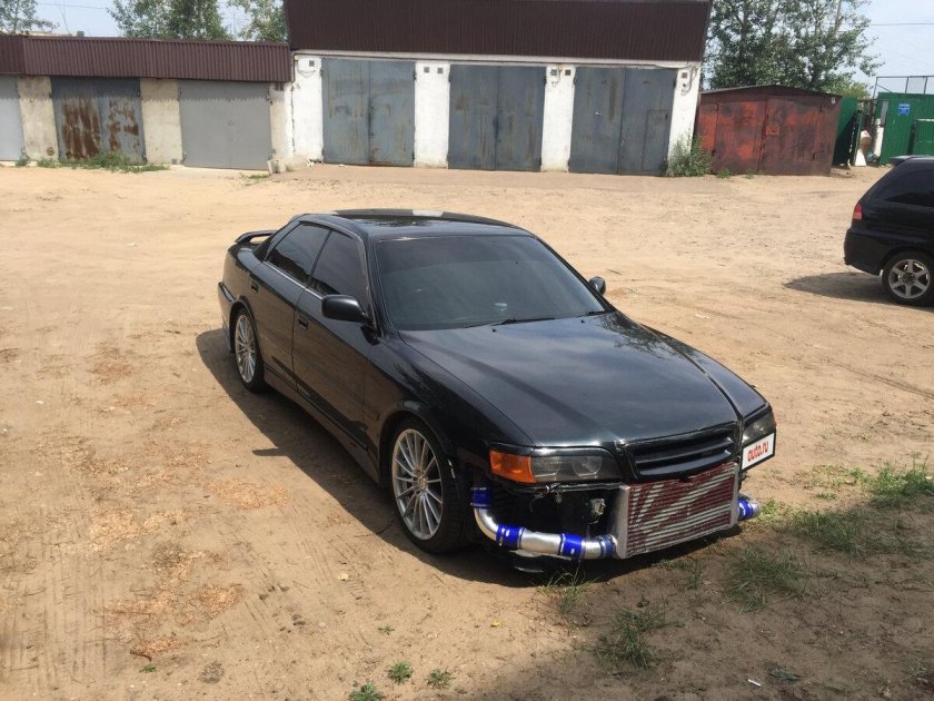 Toyota Chaser черный