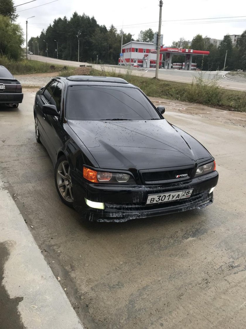 Toyota Chaser черный