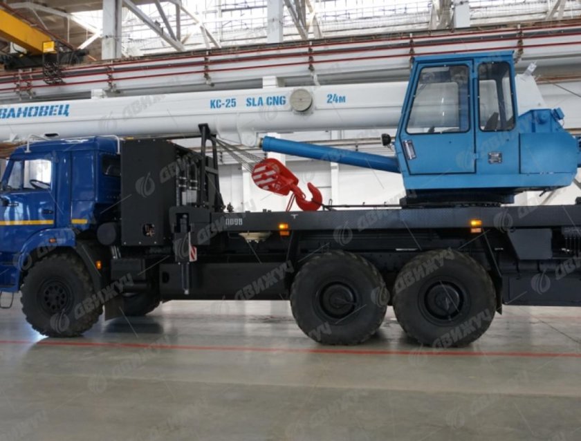 Автокран КАМАЗ 43118