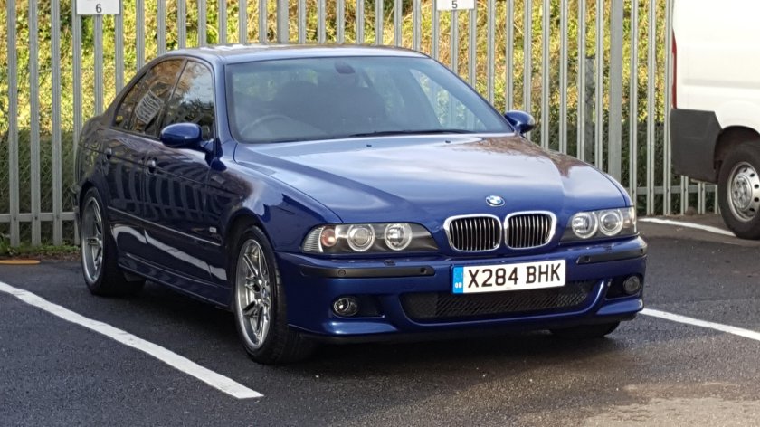 BMW 5 2001 e39