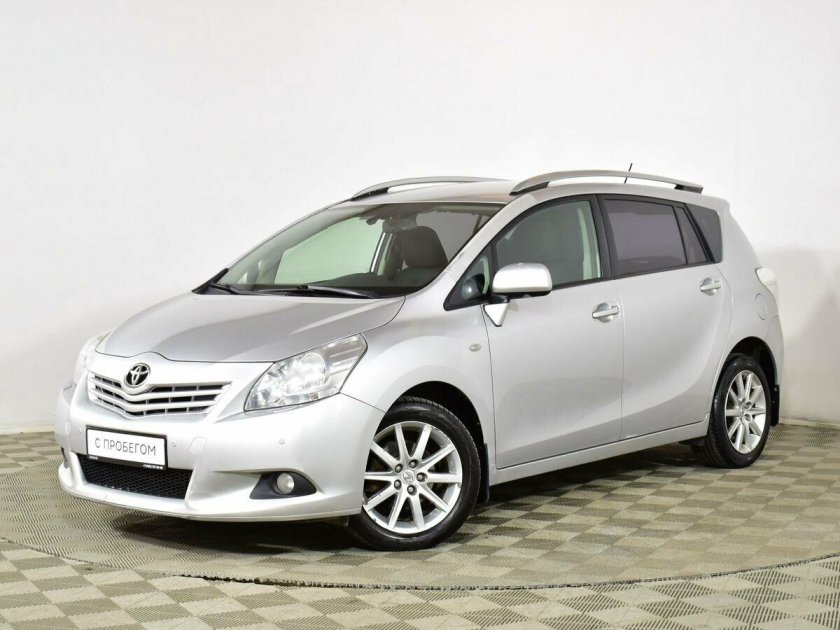 Toyota Verso 2011
