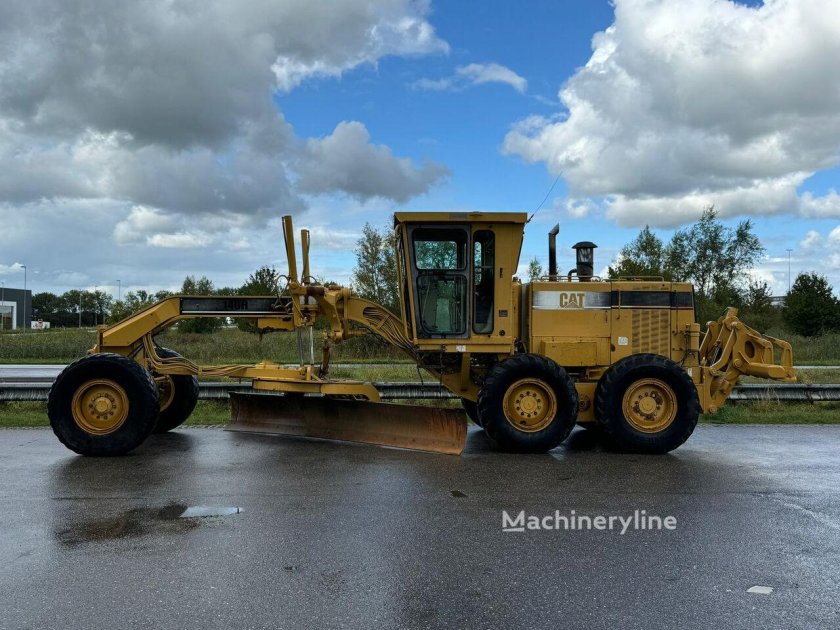 Грейдер катерпиллер