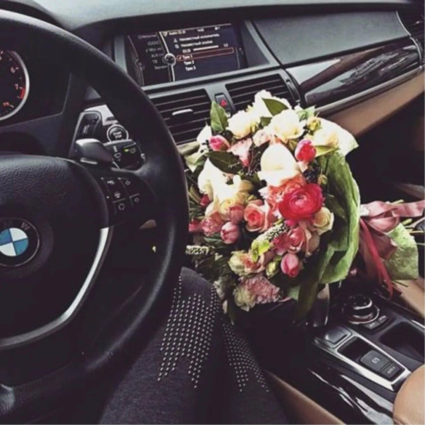 Цветы на БМВ е60