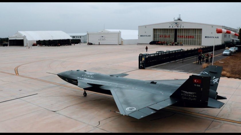 БПЛА Bayraktar Kizilelma