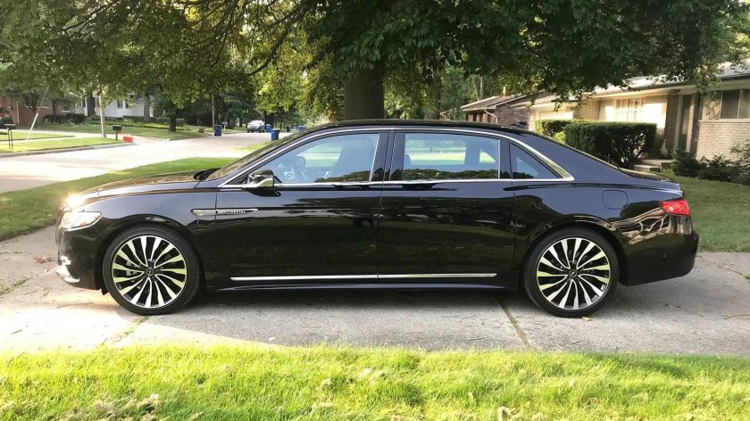 Линкольн Континенталь 2021