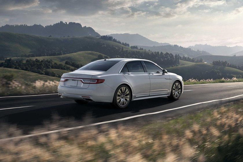 Линкольн Континенталь 2023