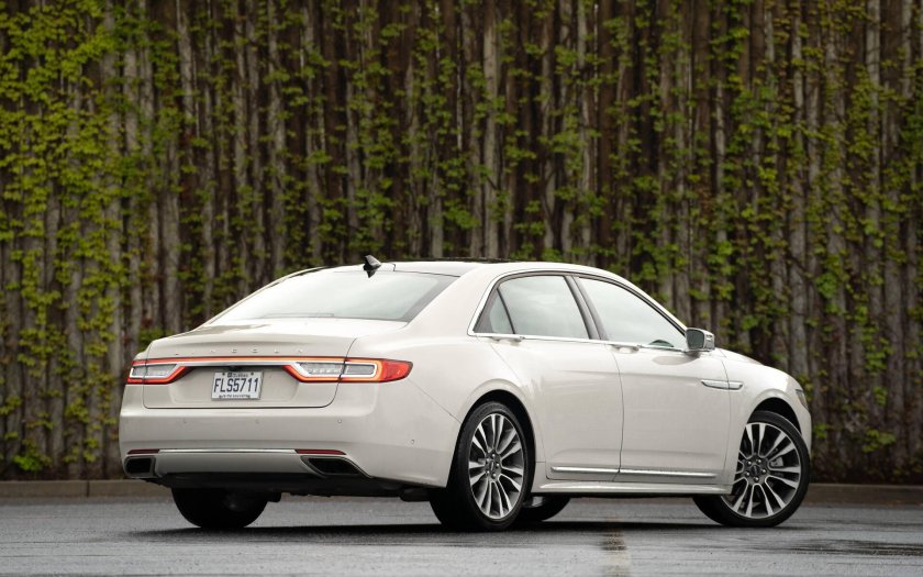 Lincoln Continental 2021