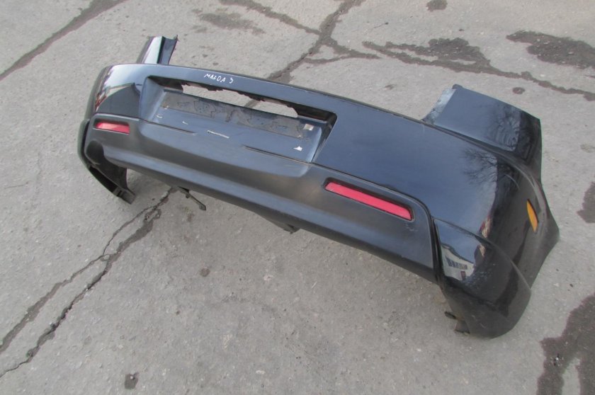 Бампер задний Mazda 3 BK седан