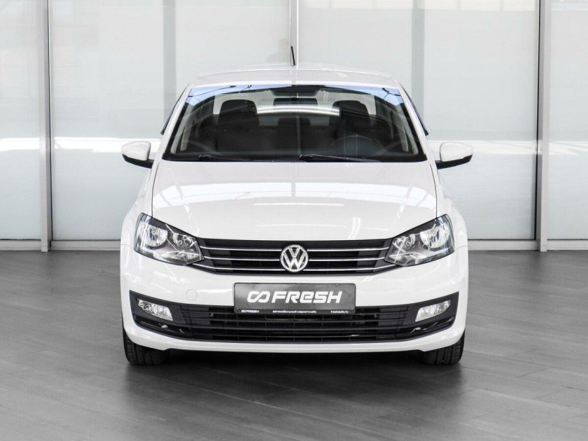 Фольксваген поло 2017 белый