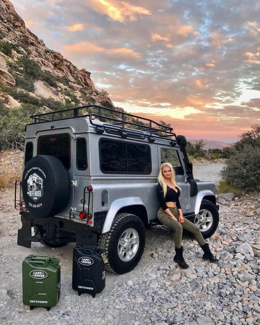 Джип ленд Ровер Дефендер