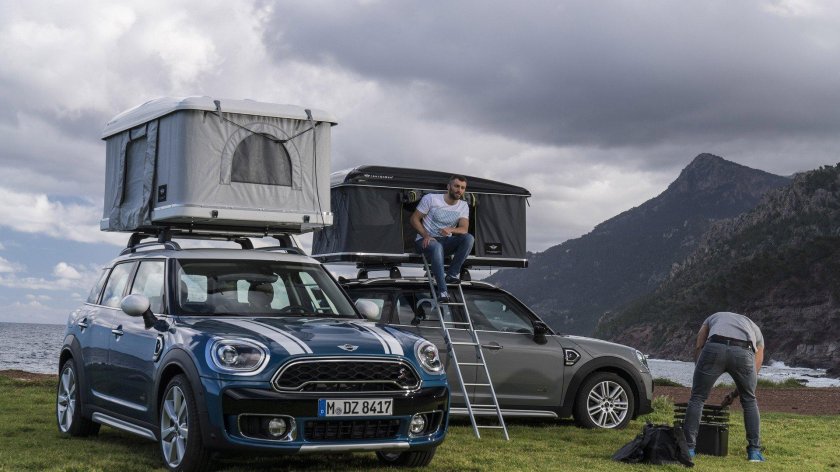Mini Cooper Countryman с палаткой