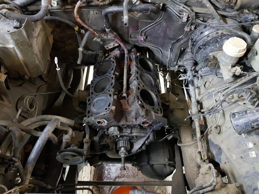 Mitsubishi Pajero 2 6g72