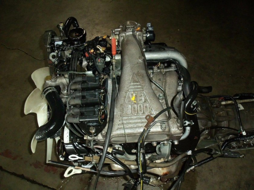 Двигатель Mitsubishi Pajero 3.0
