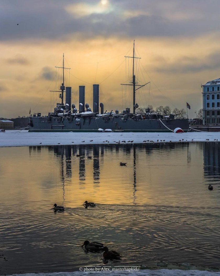 Крейсер Аврора в Санкт-Петербурге