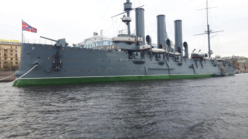 Санкт петербург крейсер аврора