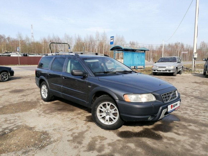 2002 Вольво универсал черная