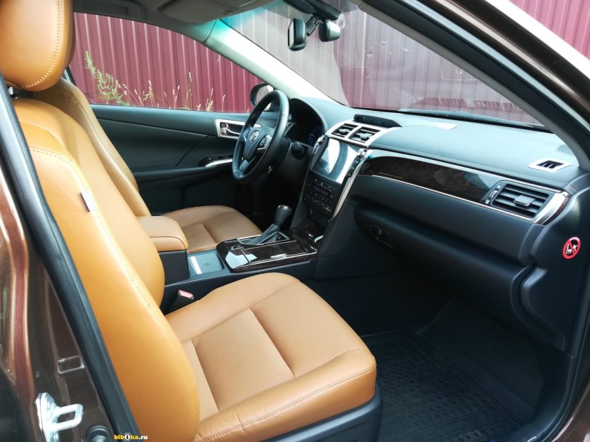 Toyota Camry 2017 эксклюзив