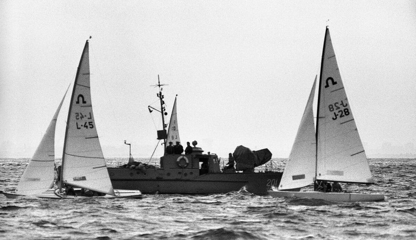 Яхта Солинг