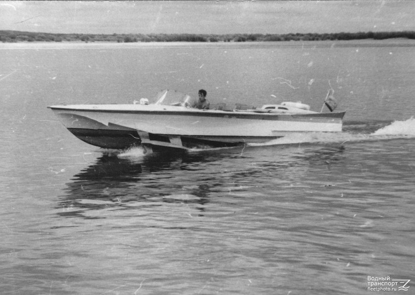 Катер на подводных крыльях СССР Волга