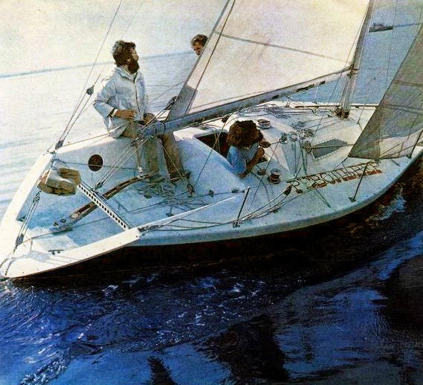 Яхта минитонник Нева 2