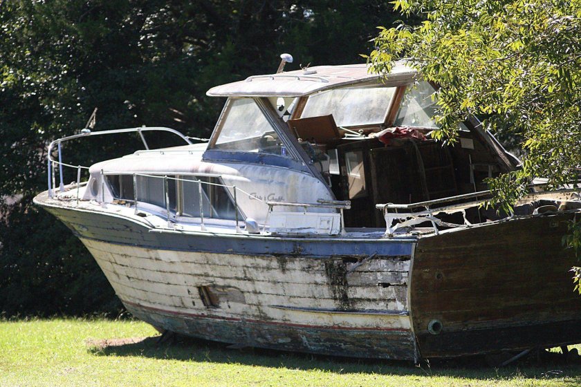 Старая лодка