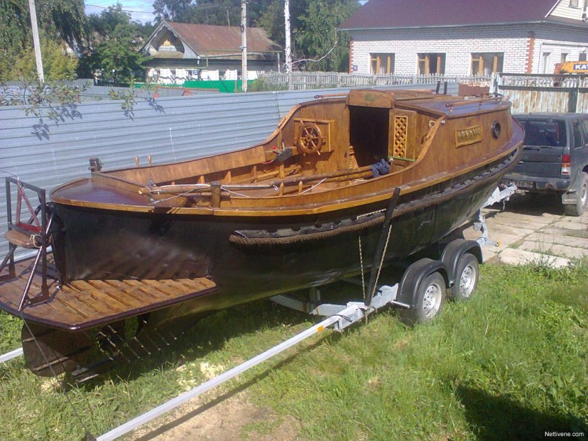 Вельбот СШАМ-30