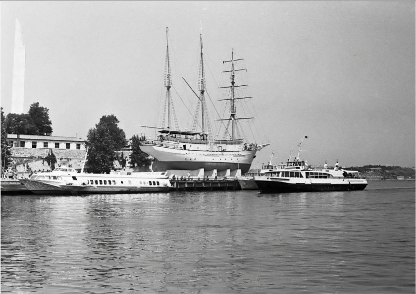 Ресторан баркентина в Севастополе