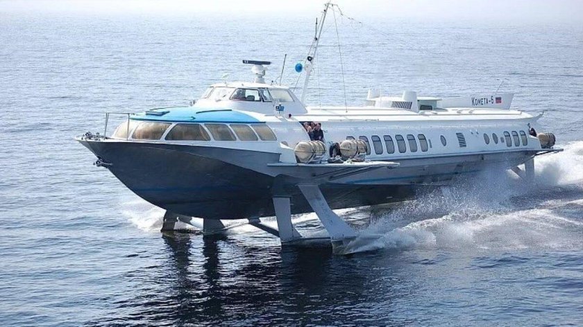 Комета теплоход