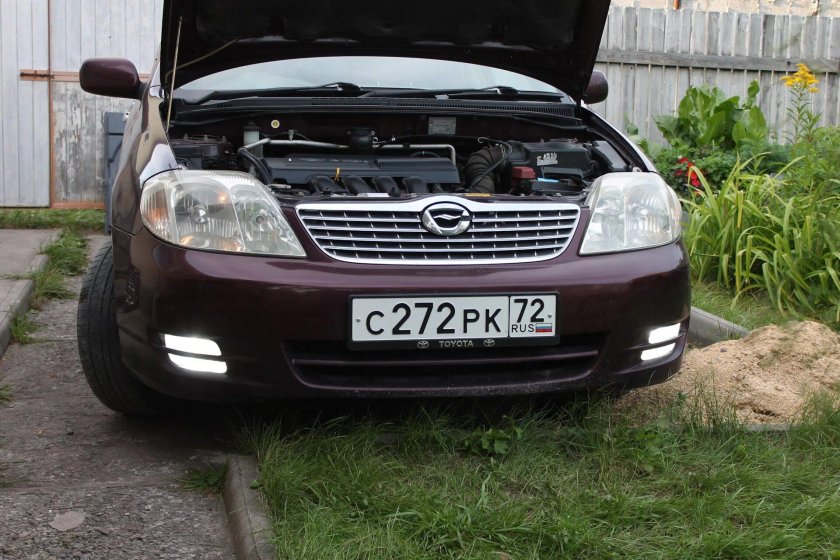 Дневные ходовые огни на тойота королла 120 кузов