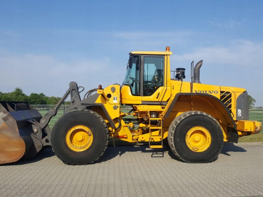 Вольво 220 погрузчик