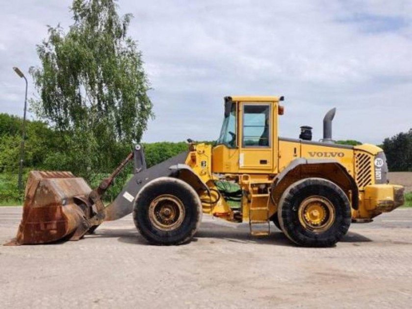 Volvo l120e