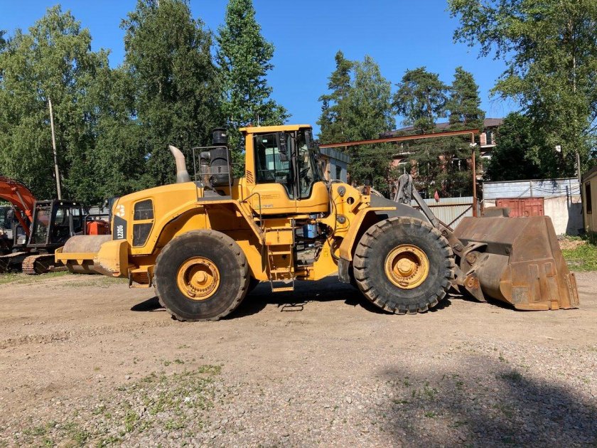Volvo l220g