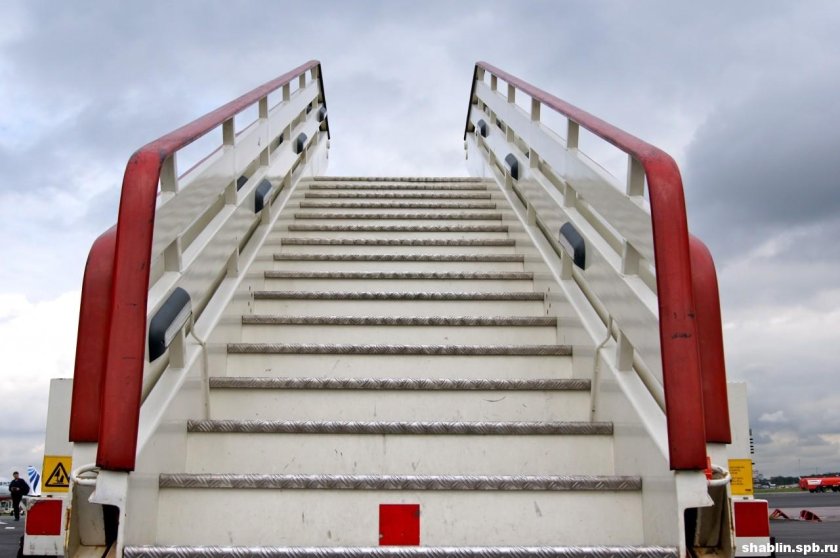 Трап самолета