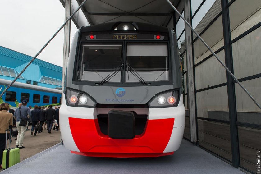 Электропоезд иволга