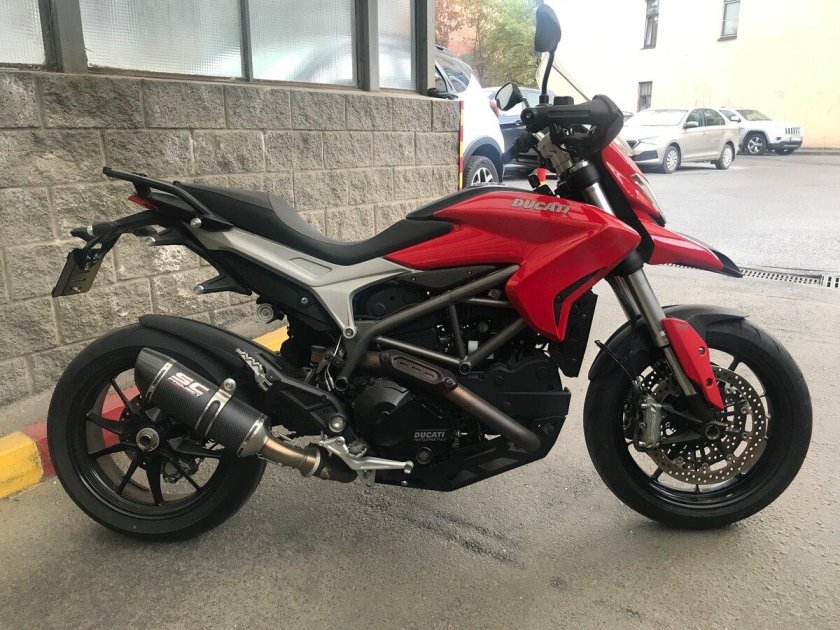 Ducati hyperstrada