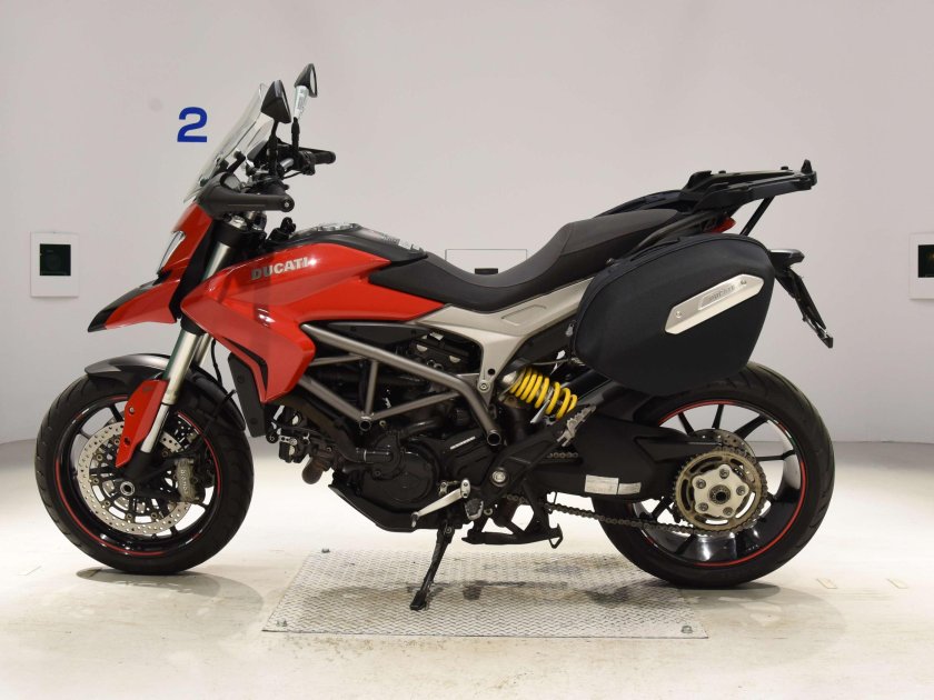 Дукати ГИПЕРСТРАДА