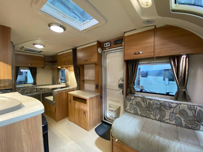 Кемпер автодом