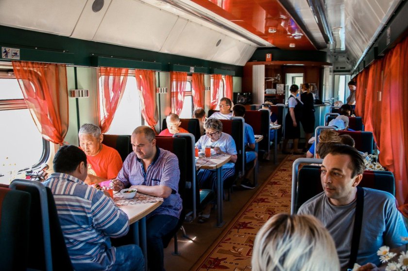 Поезд Италмас вагон ресторан