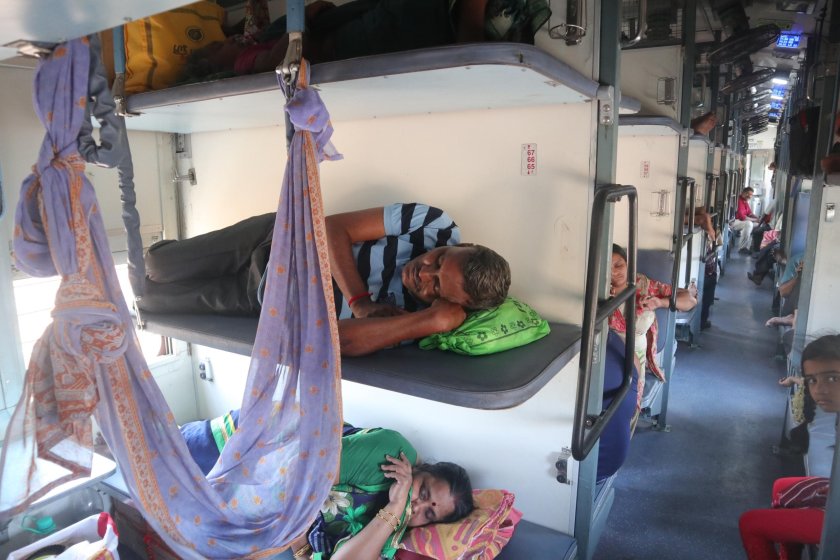 Плацкартный вагон в Индии