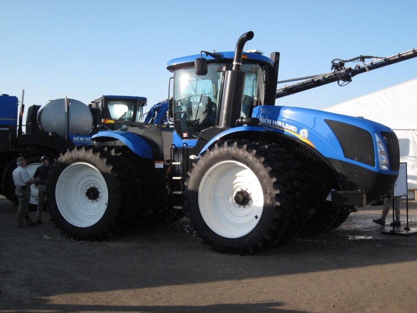 Трактор New Holland t9 615