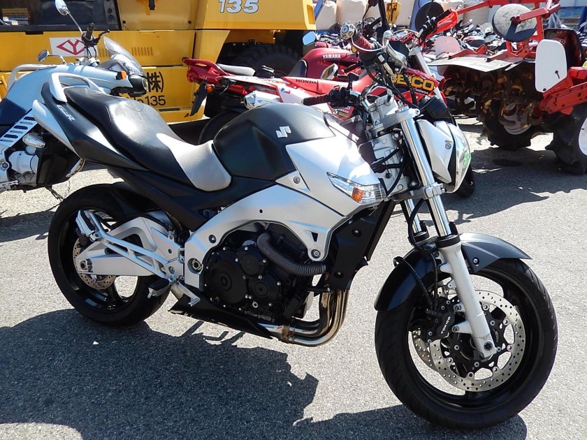 Сузуки 400 кубов