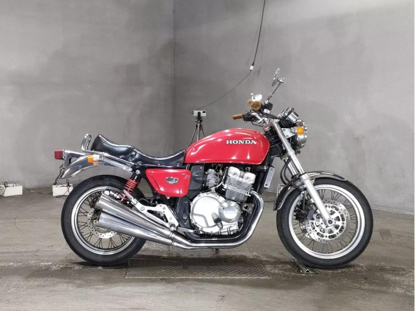 Мотоцикл honda cb 400