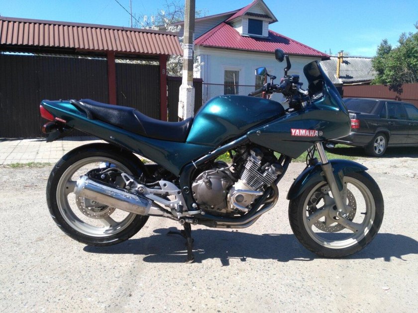 Ямаха 400 кубов