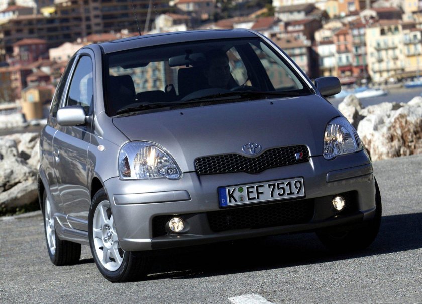 Toyota Yaris 2003