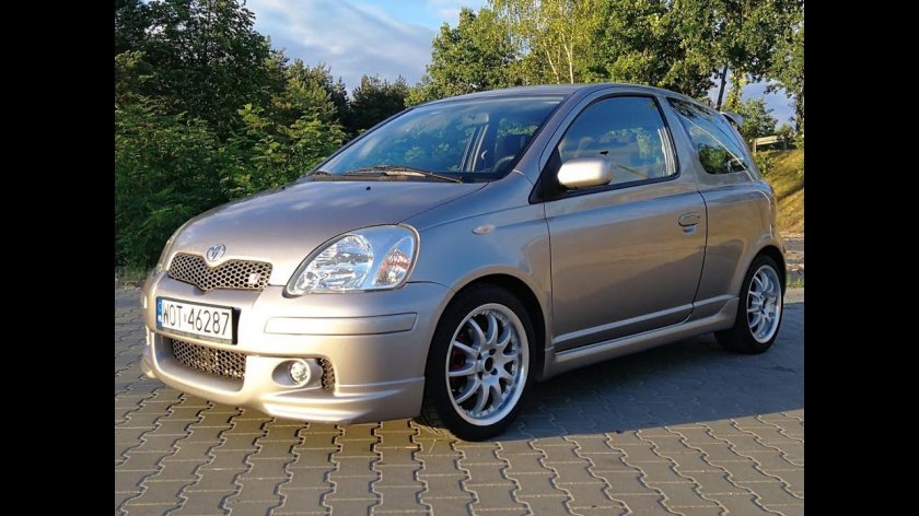 Тойота Ярис турбо