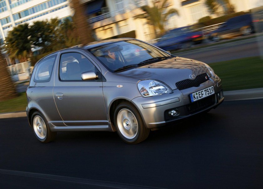 Тойота Ярис 1999 2003