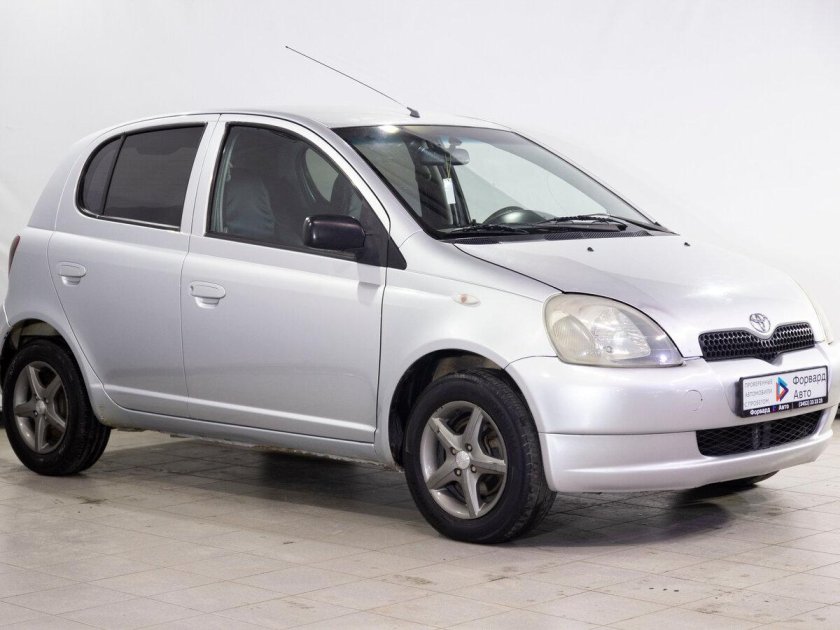 Тойота ярис 2001 года