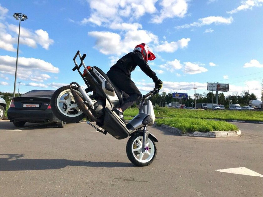 Yamaha Slider стант