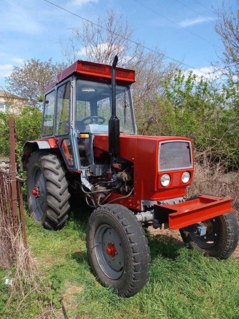 Трактор юмз